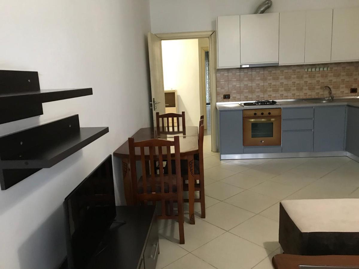 Home Sweet Home 1 - Guest House تيرانا المظهر الخارجي الصورة