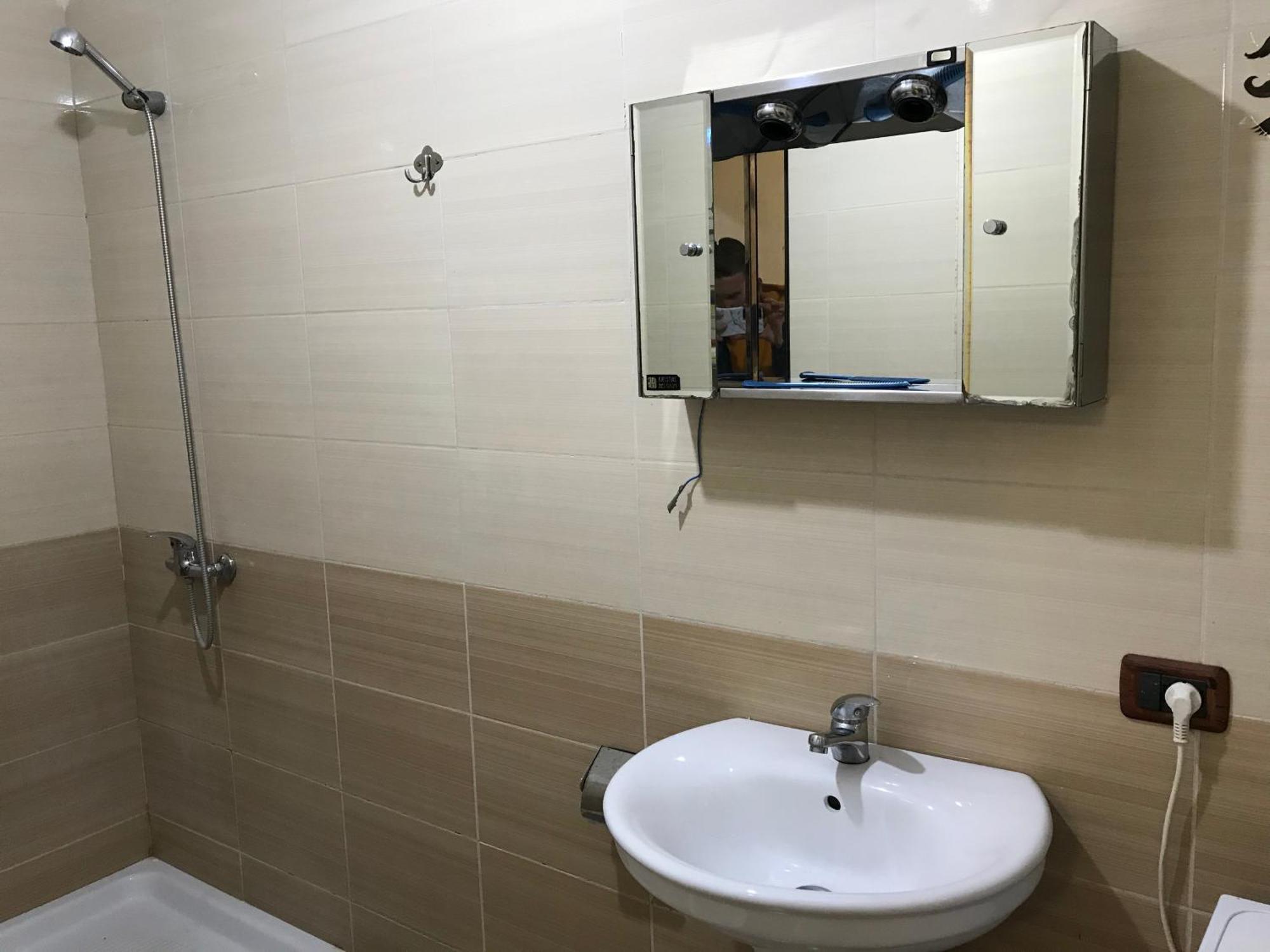 Home Sweet Home 1 - Guest House تيرانا الغرفة الصورة